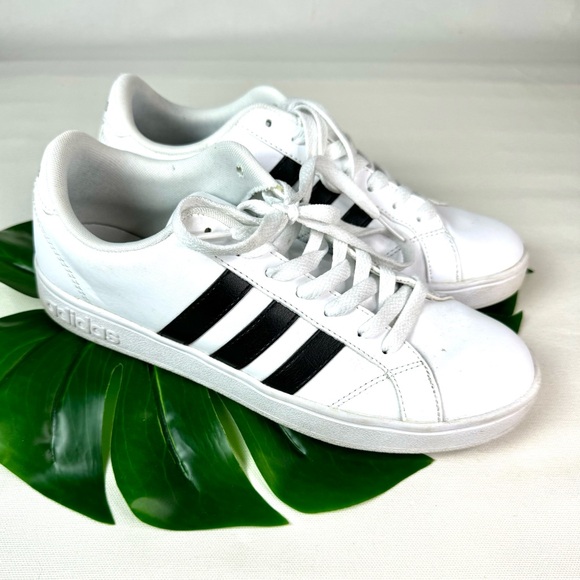 Adidas Neo Cloudfoam Classic white with black stripe sneakers women’s 9 - Picture 2 of 11